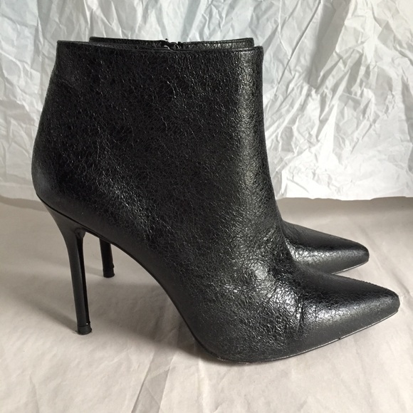 STUART WEITZMAN BLACK LEATHER BOOTIS SZ-7.5 - Picture 2 of 8
